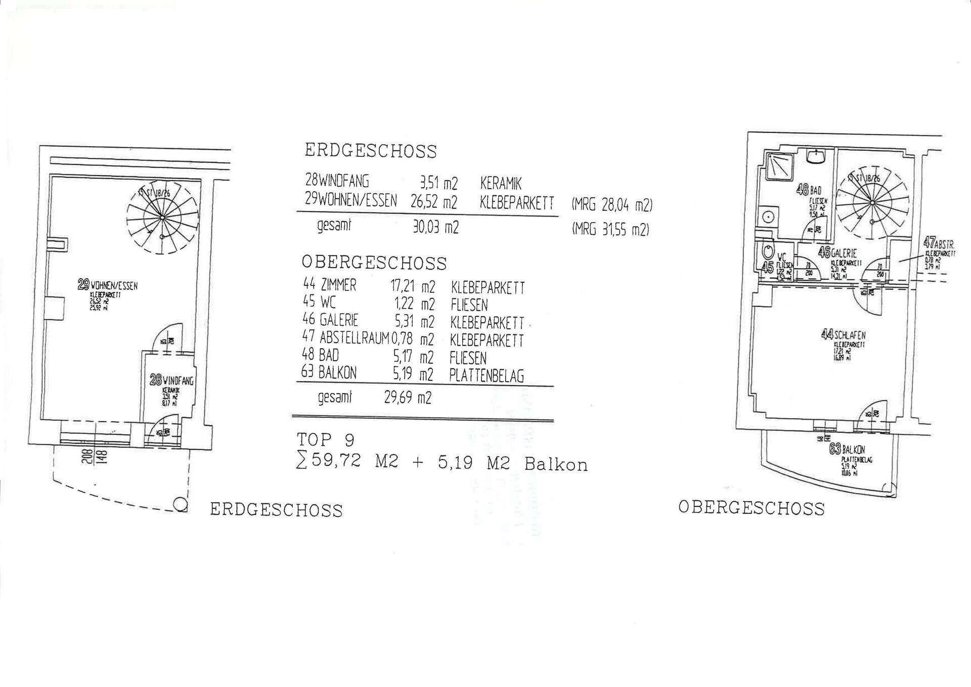 Grundrissplan zeigt die Aufteilung von Erdgeschoss und Obergeschoss mit Balkon.