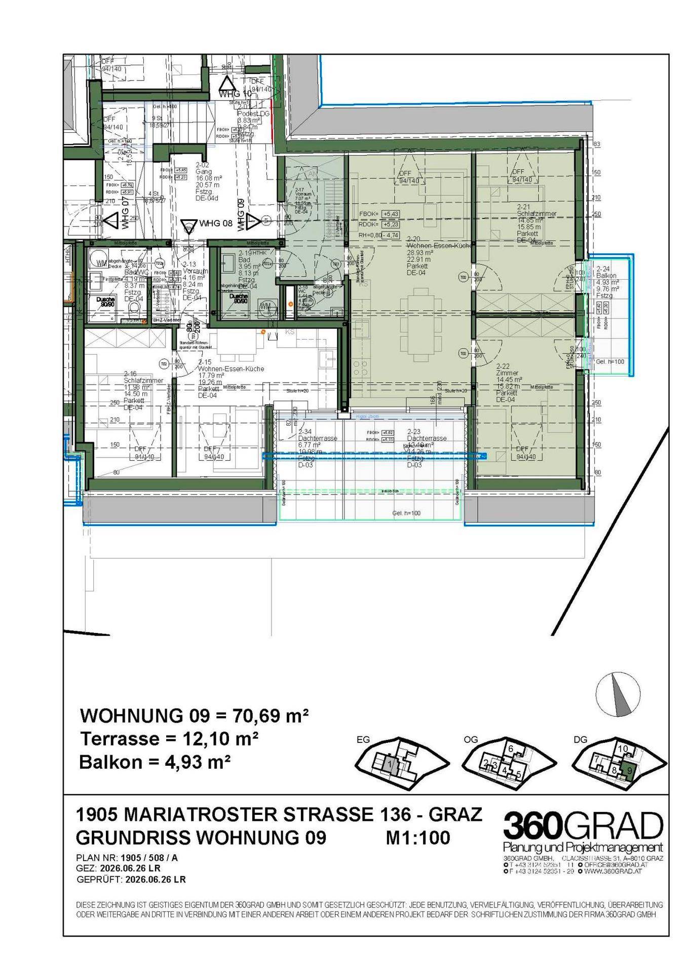 Grundriss der Wohnung 09 mit Terrasse und Balkon, detailliert dargestellt.