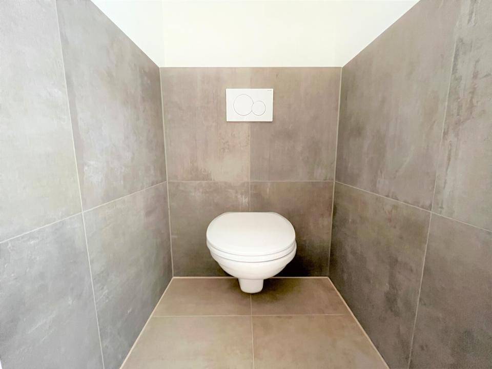 WC-2