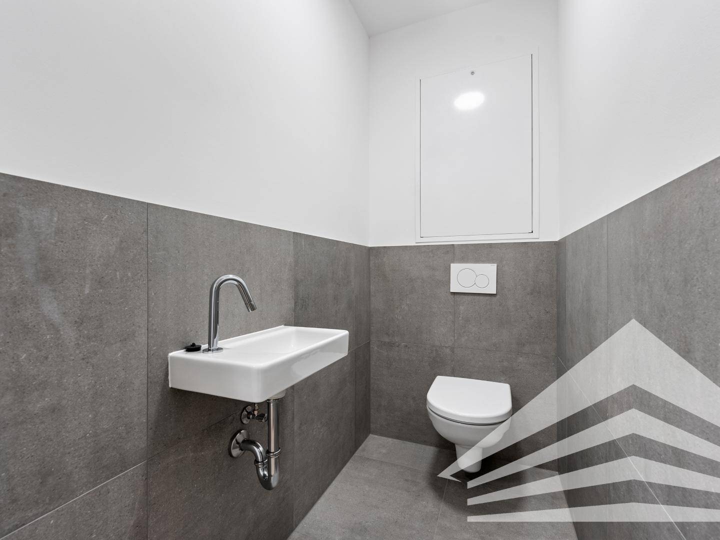 WC mit Handwaschbecken