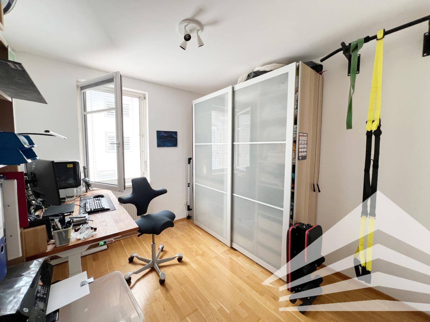 Büro/Kinderzimmer