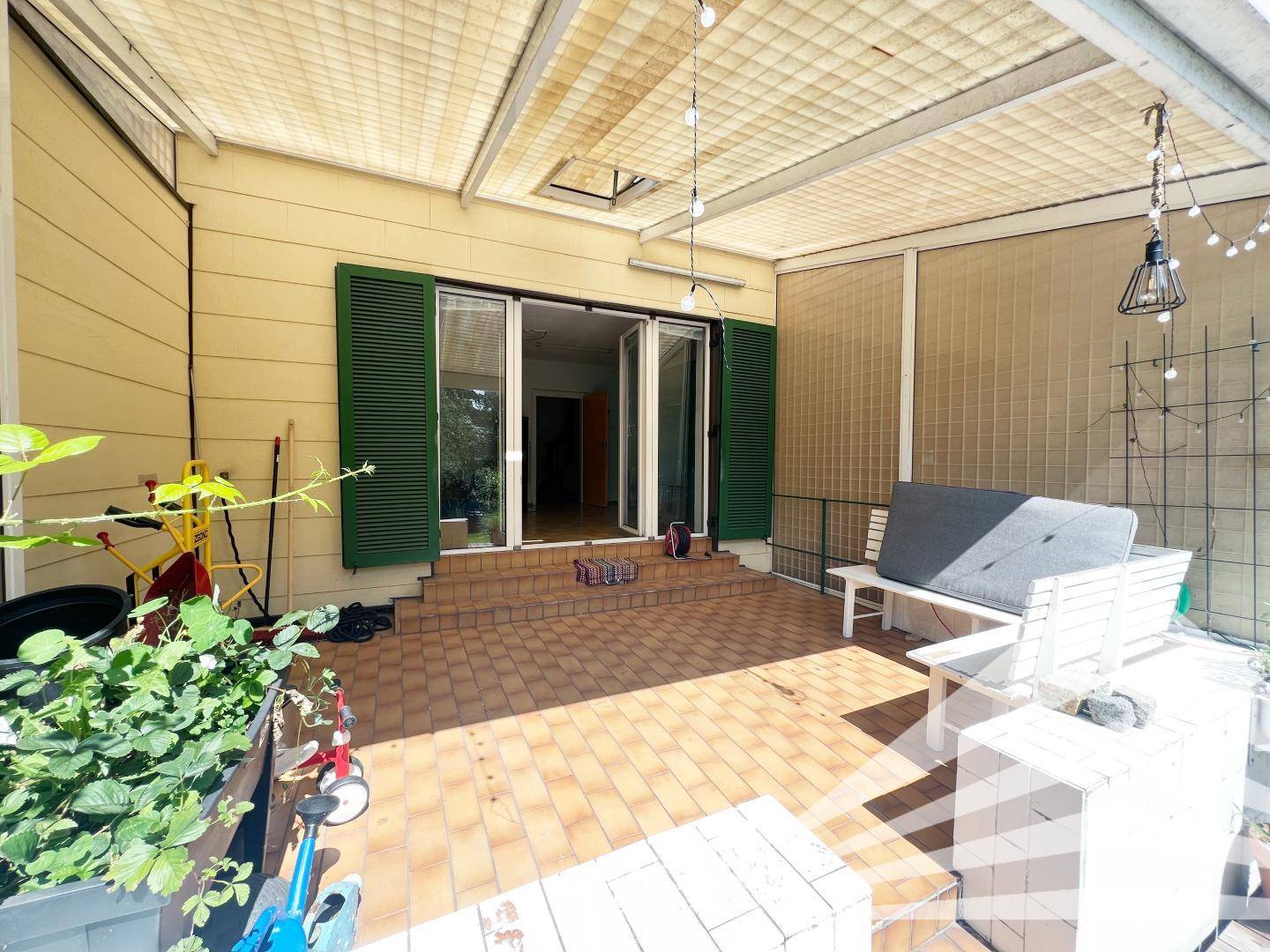Terrasse überdacht