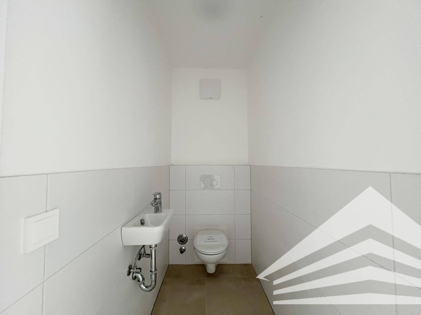 WC inkl. Handwaschbecken