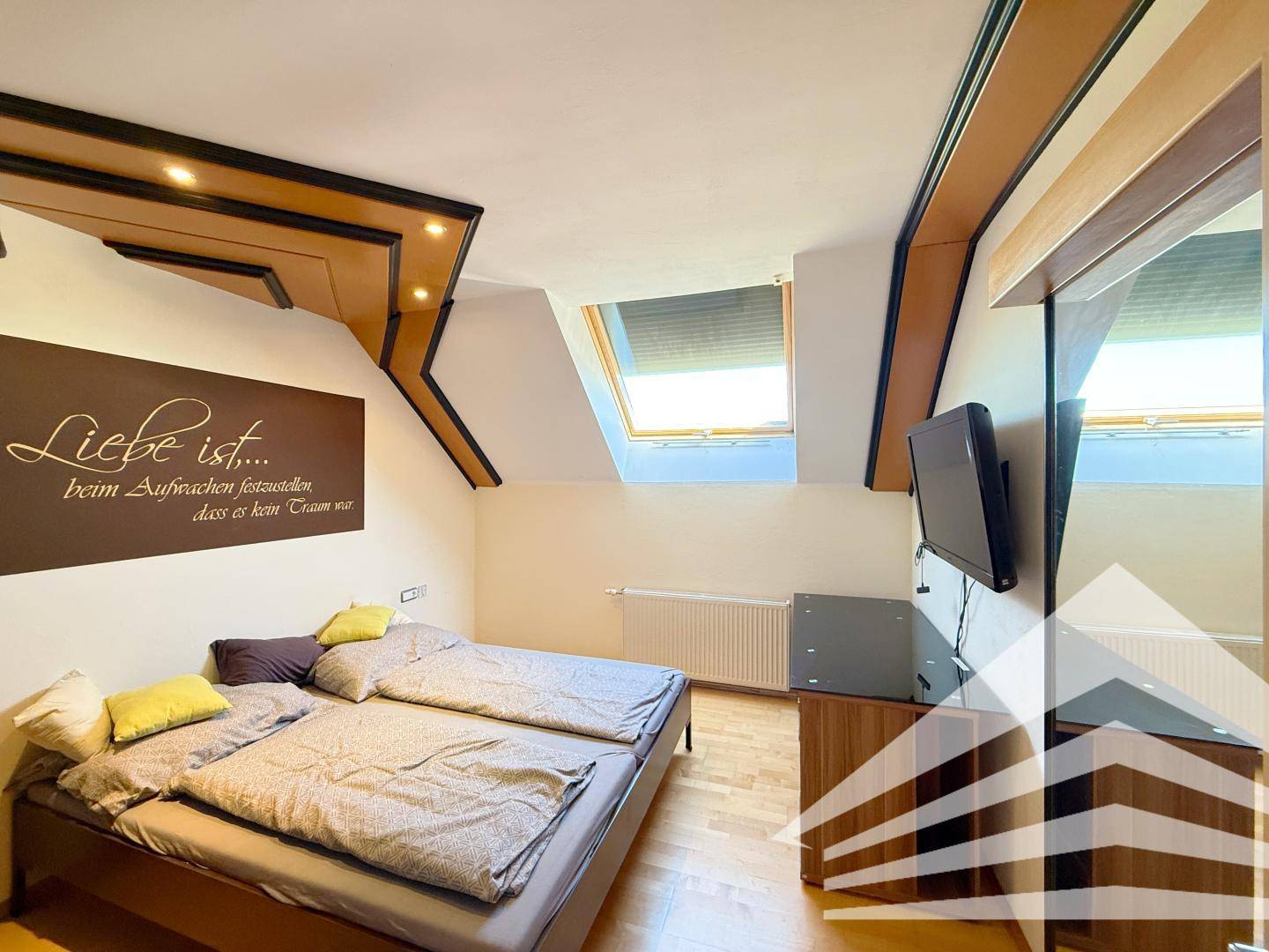 Schlafzimmer DG
