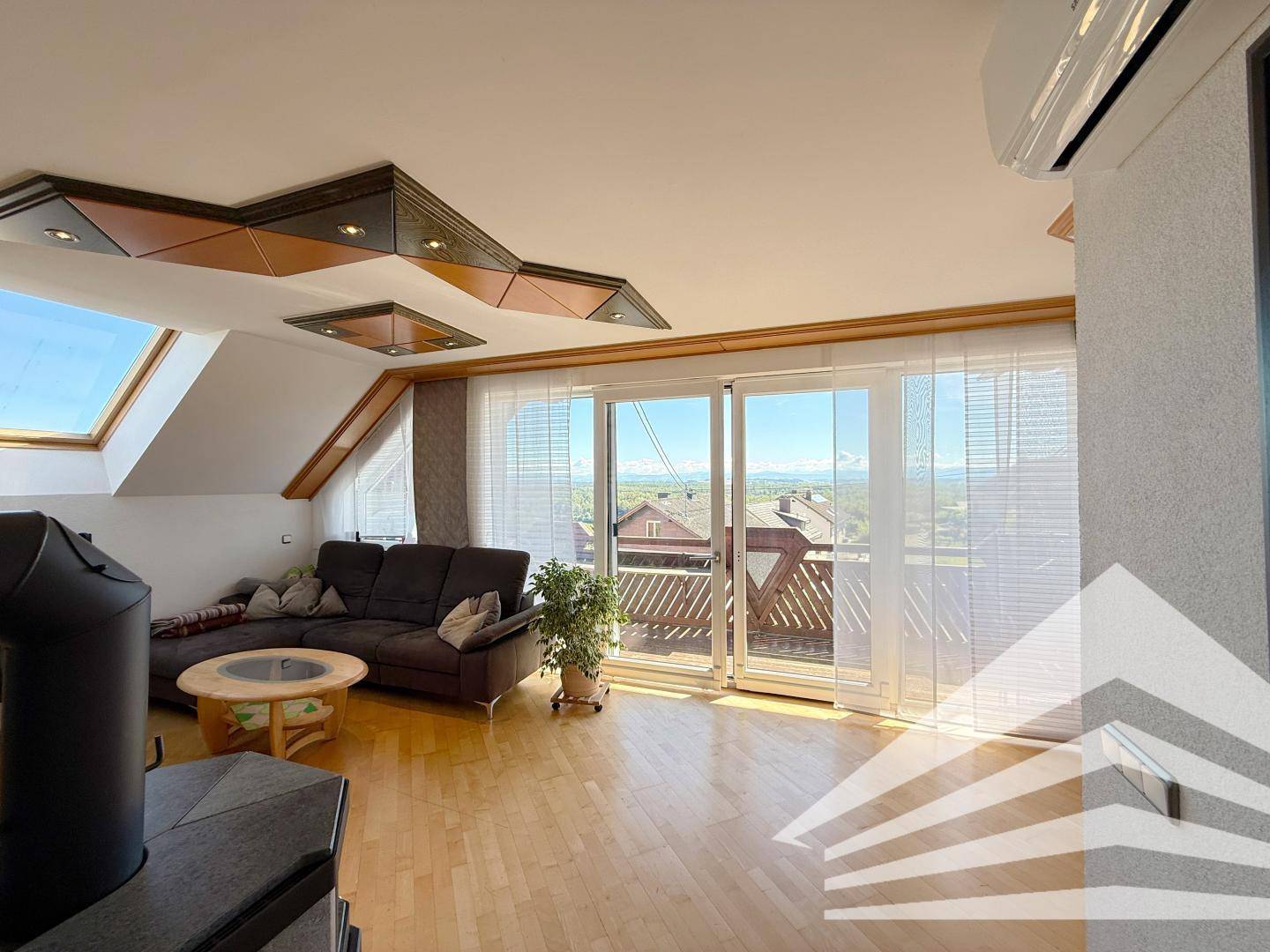 Wohnzimmer DG
