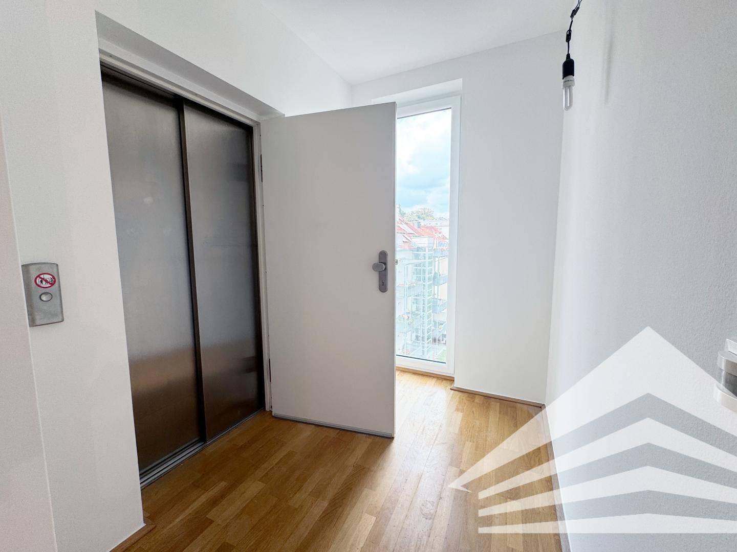 Vorzimmer | Lift