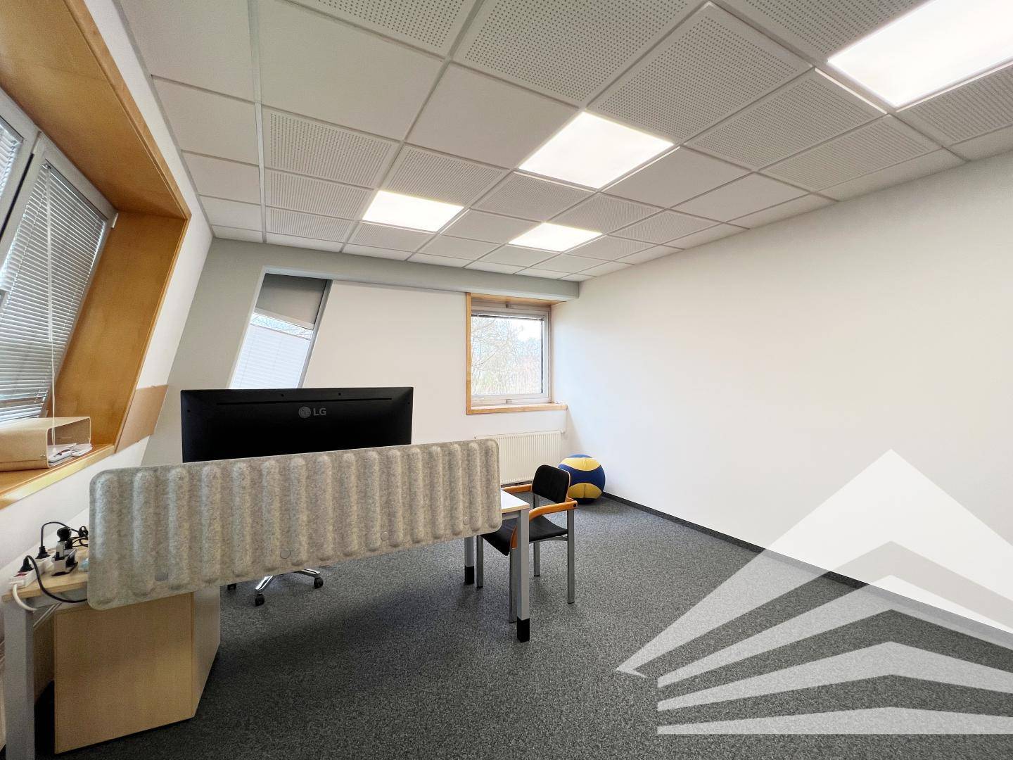 600 m² teilmöblierte Bürofläche zum sofortigen Bezug im Südpark! - Ansicht 4