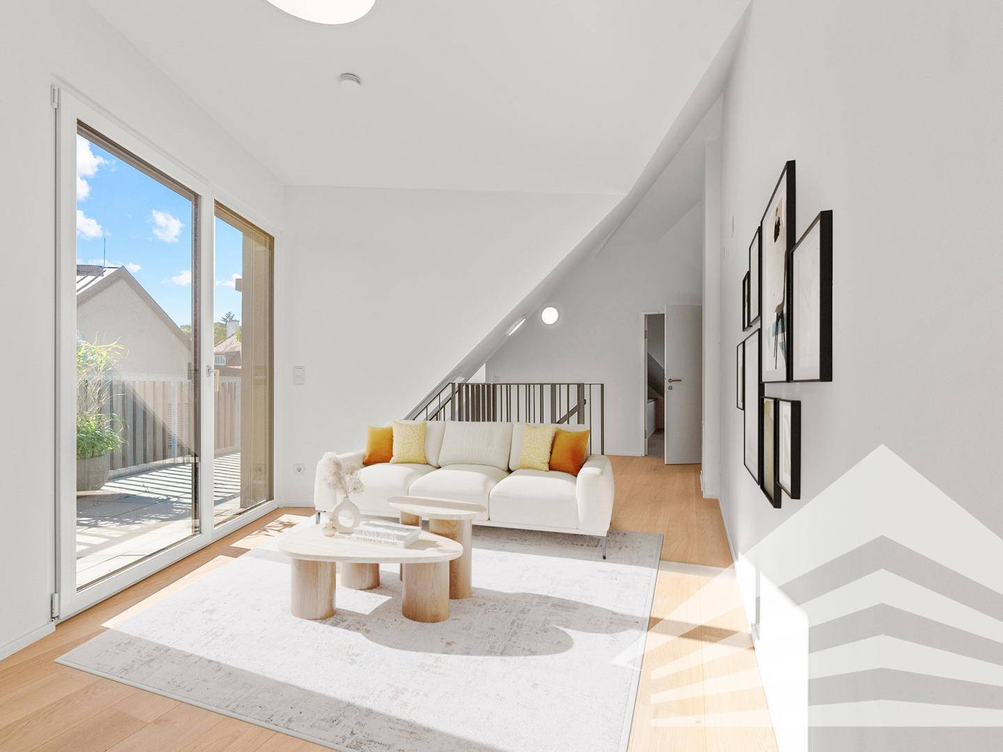 Virtuell eingerichtetes Wohnzimmer mit Sofa, Couchtisch und Zugang zur Terrasse.