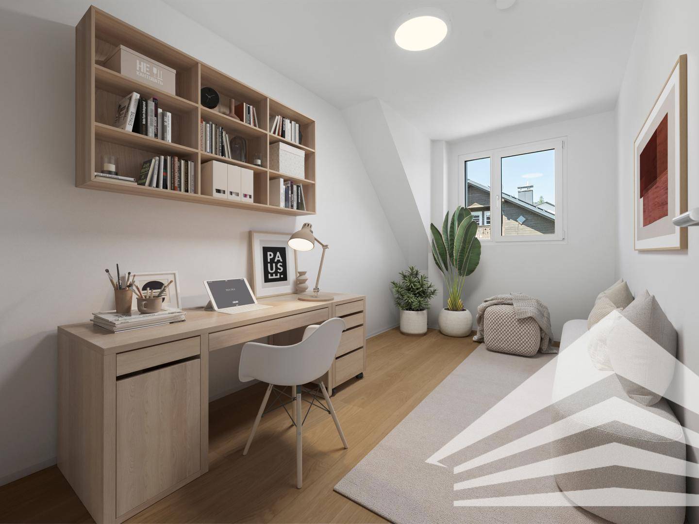 Helles Arbeitszimmer mit Holzboden, Bücherregal und Blick ins Grüne.