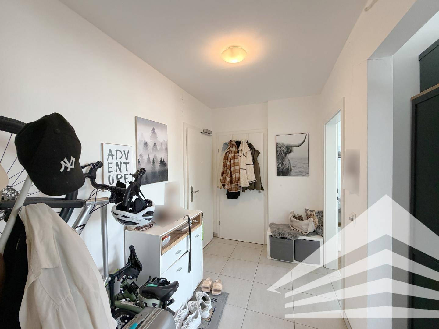 Modernes 2 Zimmer Cityapartment im DG mit hochwertiger Einbauküche! - Mehr