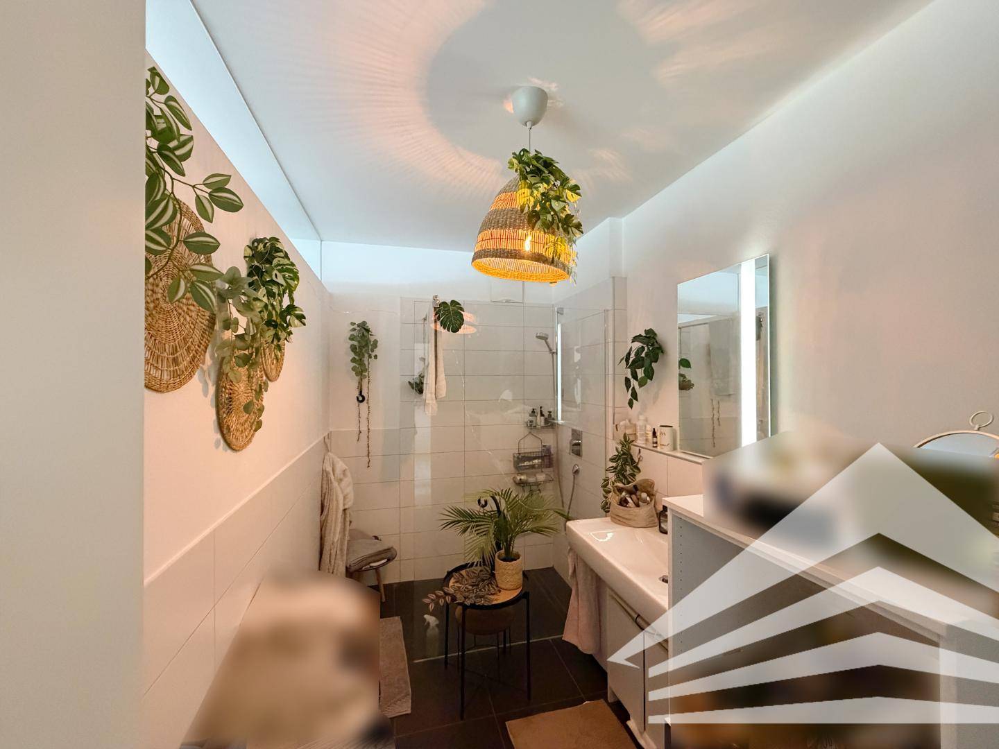 Modernes 2 Zimmer Cityapartment im DG mit hochwertiger Einbauküche! - Ansicht 4