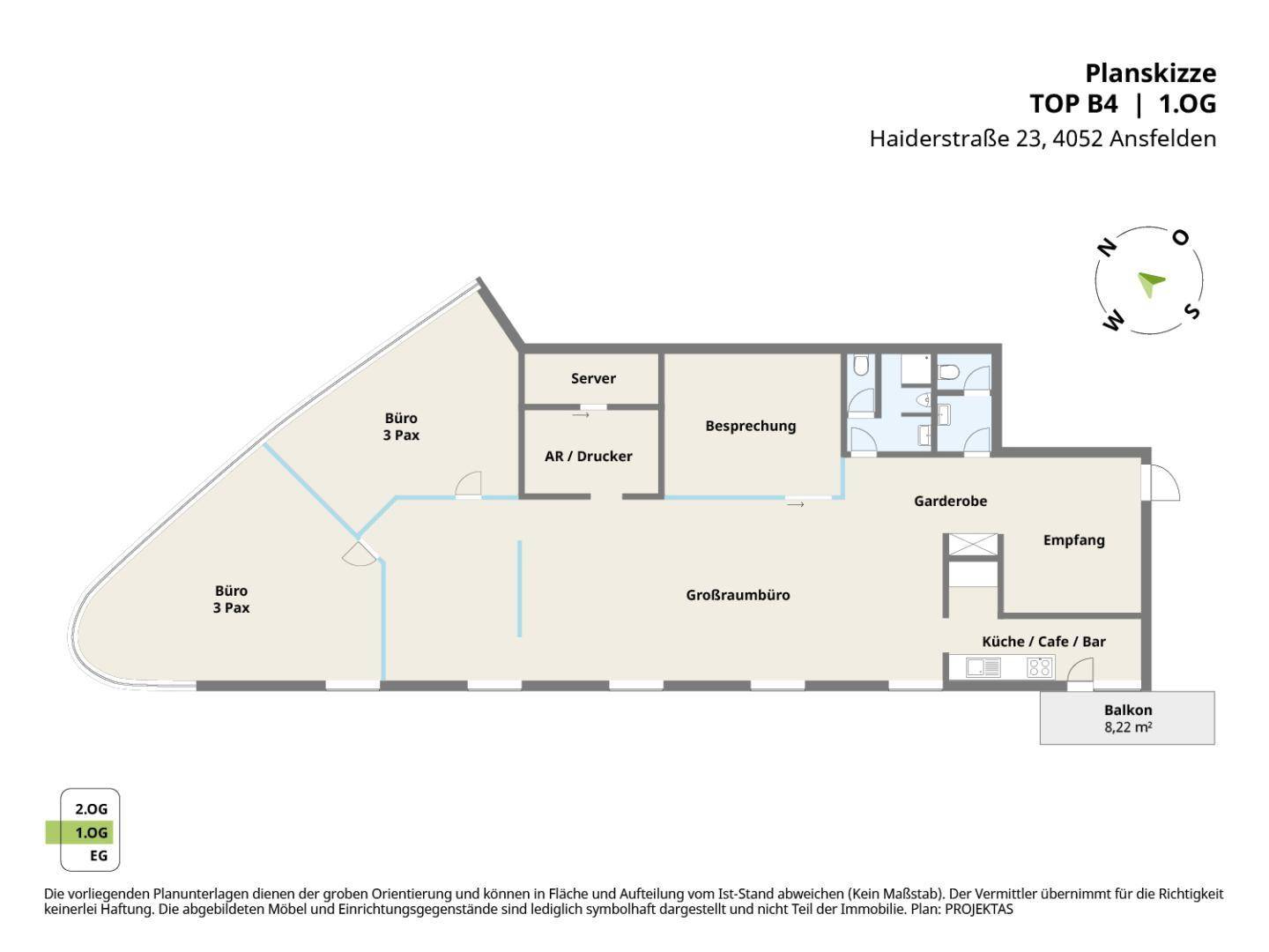 Grundriss des 1. Obergeschosses mit Großraumbüro, Besprechungsräumen und einem Balkon von 8,22 m².