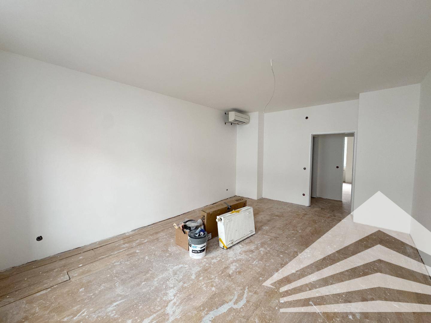 Neu sanierte, klimatisierte 3-Zimmer Wohnung mit Küche in LINZ-URFAHR! - Mehr