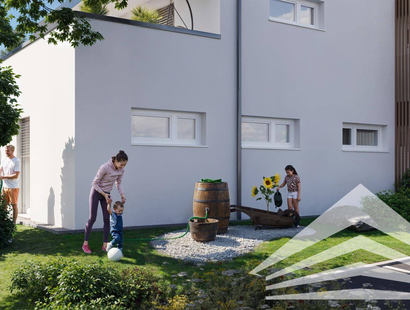 Familienfreundlicher Gartenbereich mit Regentonne und spielenden Kindern neben der modernen Hausfassade.