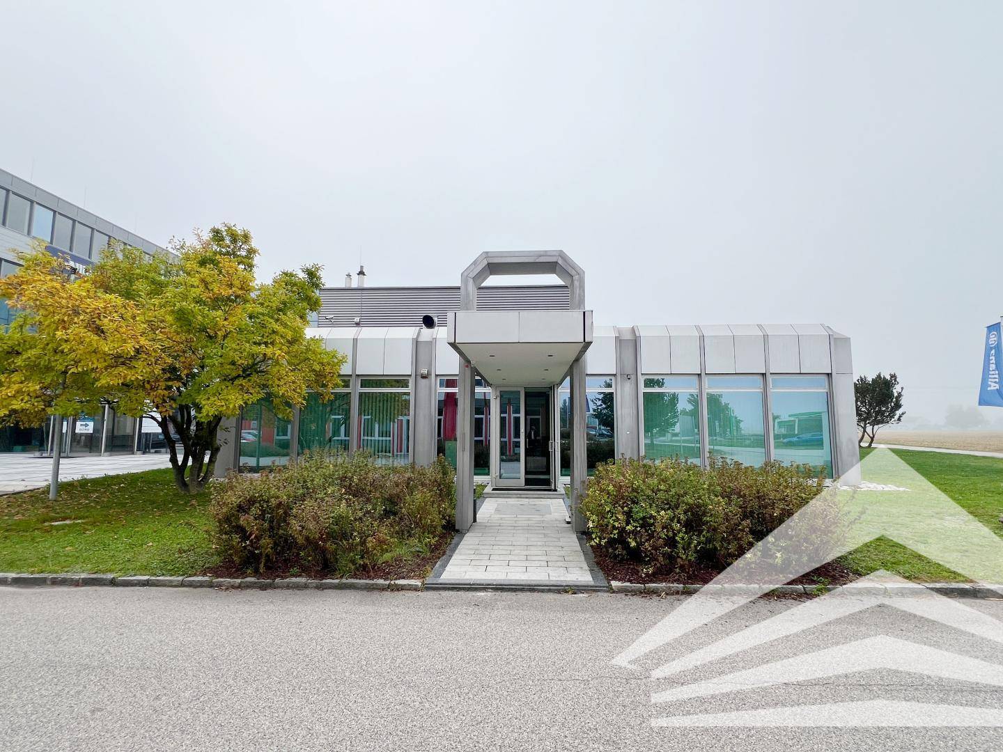 Ansicht Eingang Bürogebäude