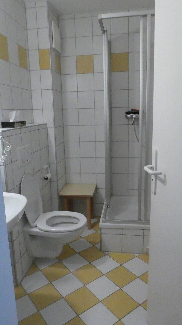 Standard Badezimmer