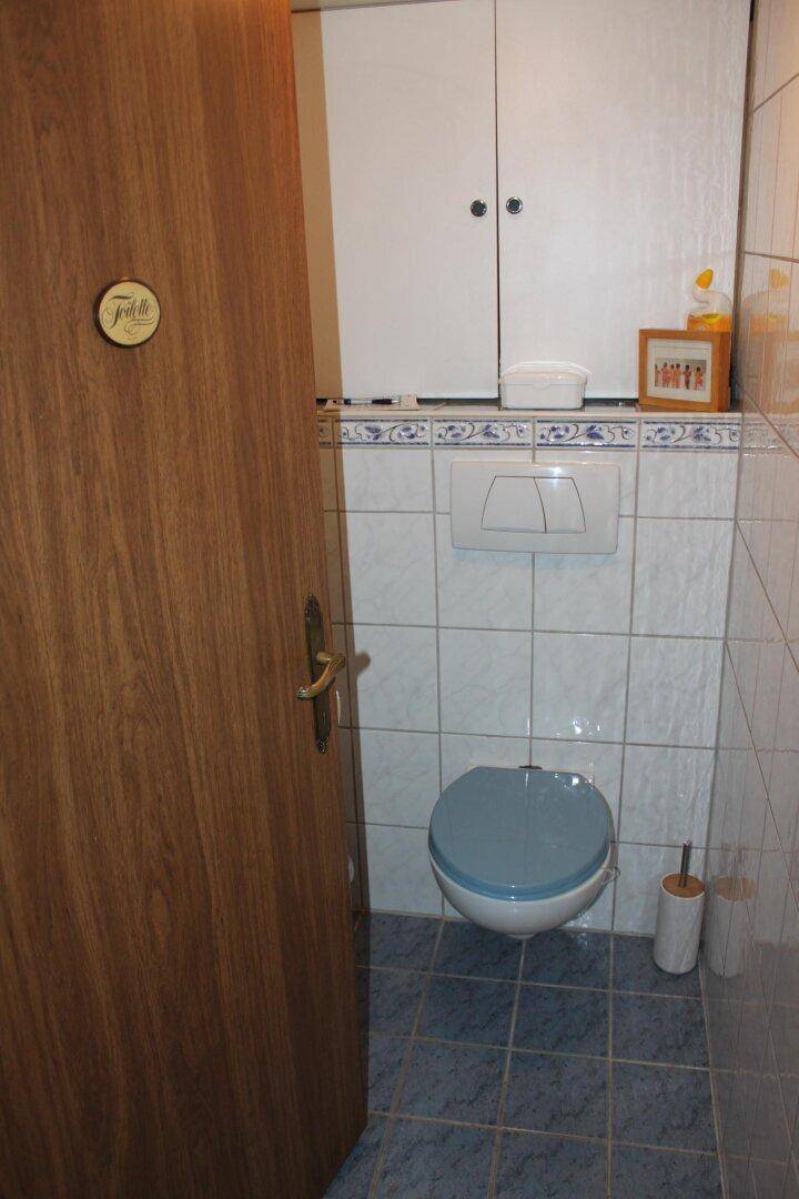 EG - WC