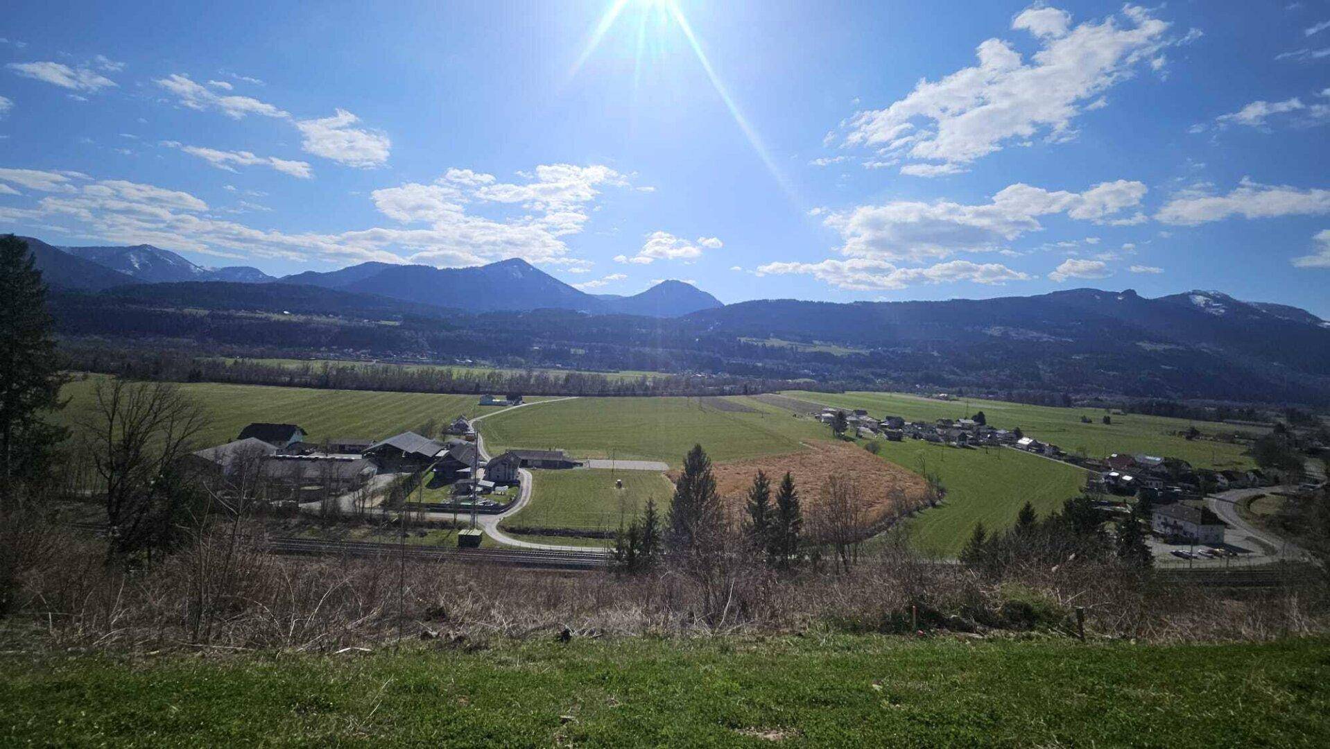 Baugrund mit traumhaftem Berg- und Fernblick! - Ansicht 2