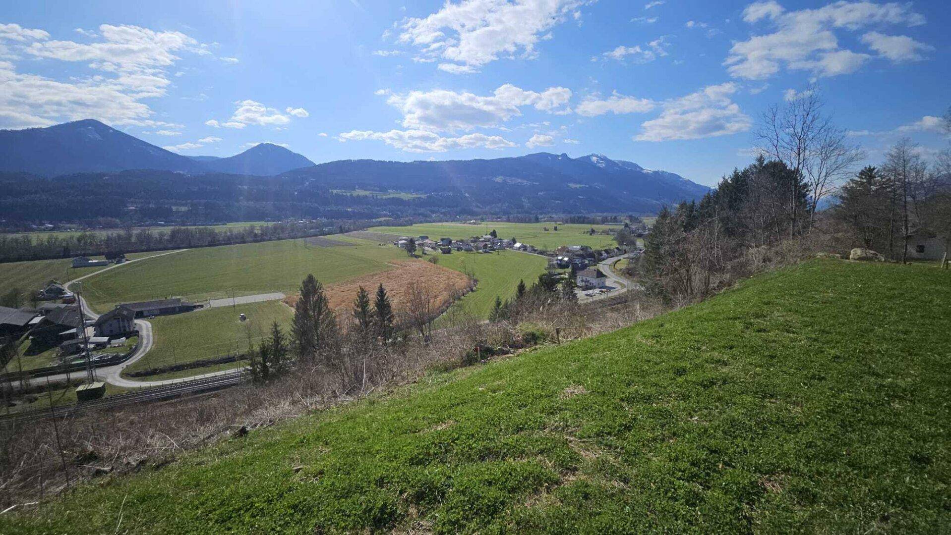 Baugrund mit traumhaftem Berg- und Fernblick! - Ansicht 3