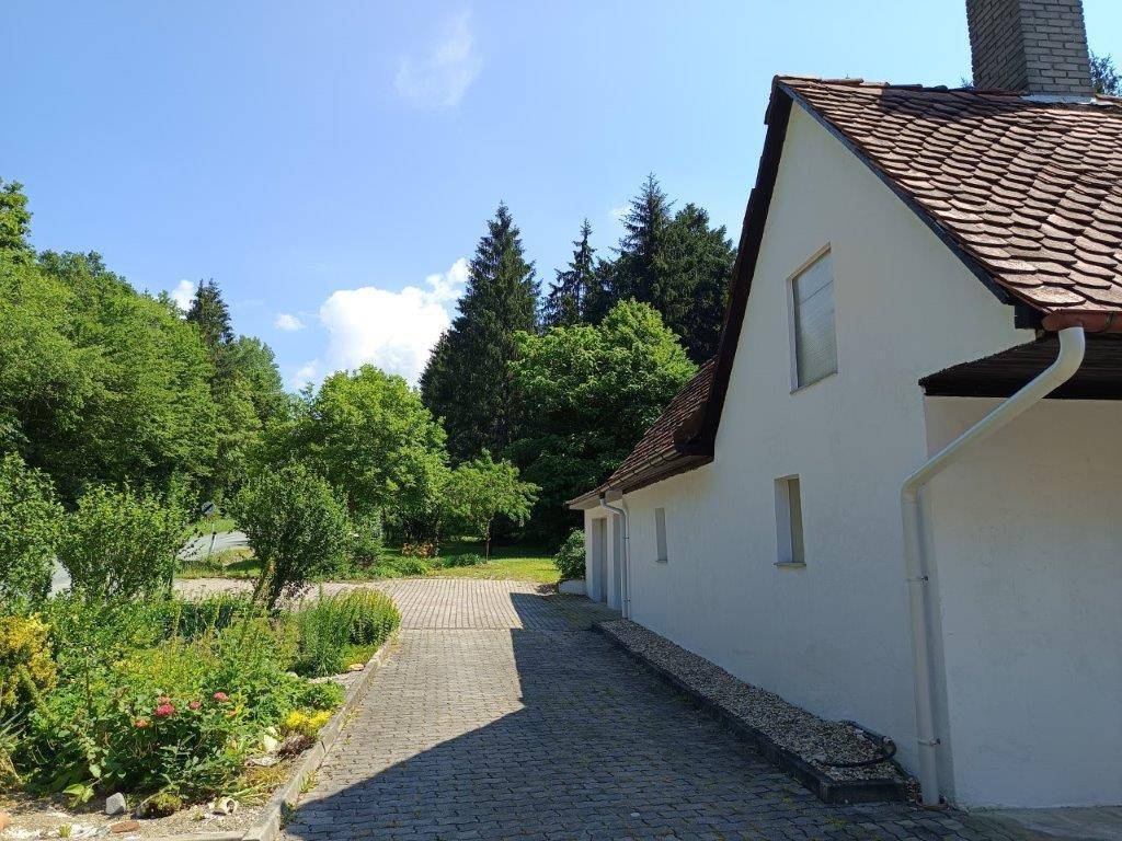 Naturparadies in der Oststeiermark – Bezugsfertiges Wohnhaus mit Eigenwald, Nebengebäude und vielfältigen Nutzungsmöglichkeiten - Ansicht 5