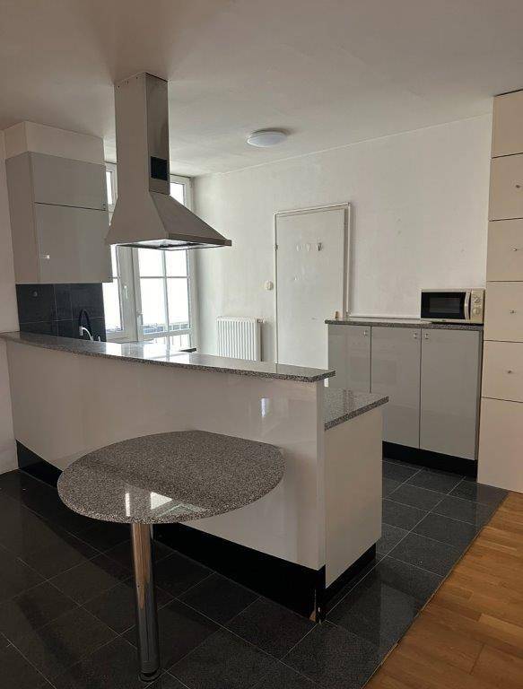 https://pictures.immobilienscout24.de/prod.www.immobilienscout24.at/pictureserver/loadPicture?q=70&id=012.0012000001E83kY-158821ae79424d8bb122fa2bf5fb9474