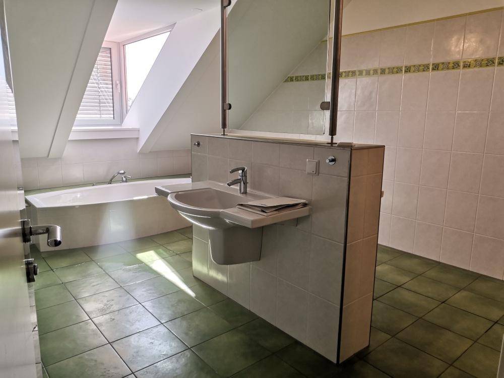 Bad mit Du,Wanne,WC