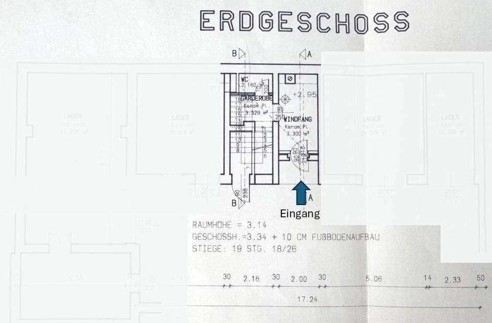 Grundriss des Erdgeschosses mit Eingangsbereich, Garderobe und WC.