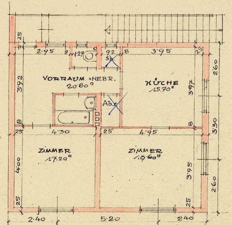 Detaillierter Grundriss mit Küche, Vorraum, zwei Zimmern und Badezimmerlayout.