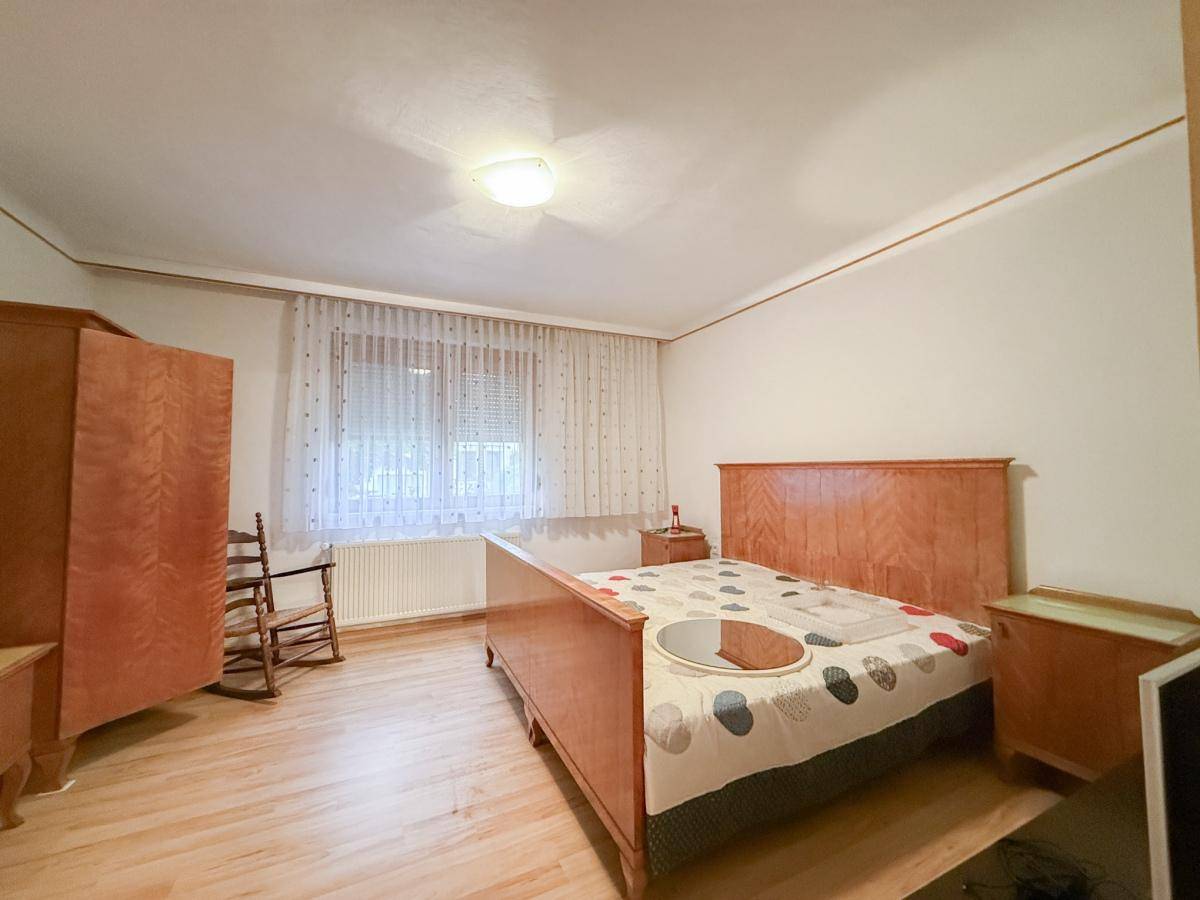 [06808] Mein großer Traumgarten mit großzügigem Haus und Pool - Mehr