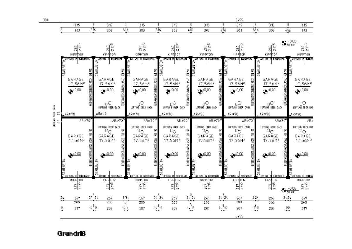 Detaillierter Grundriss einer Garagenreihe mit einzelnen Einheiten und deren Abmessungen.