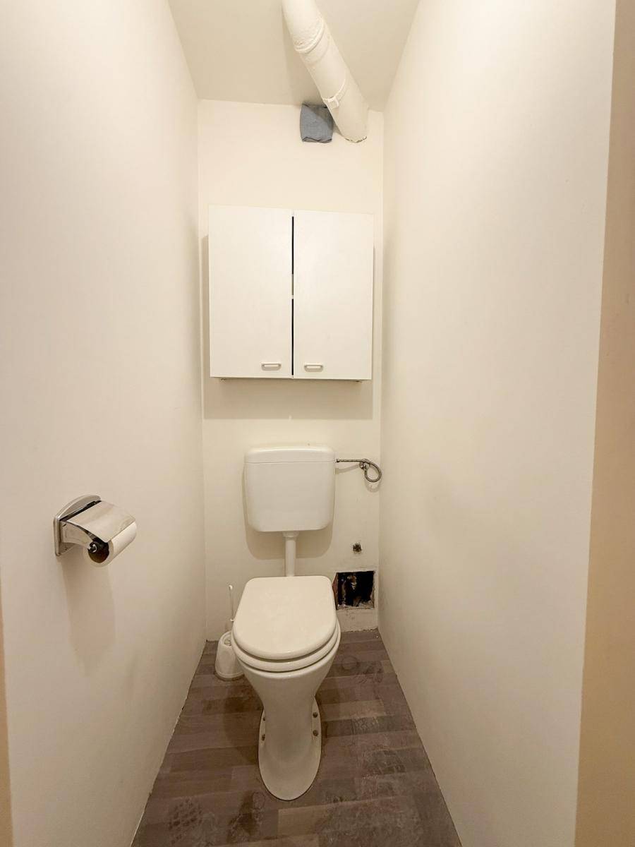 07 WC