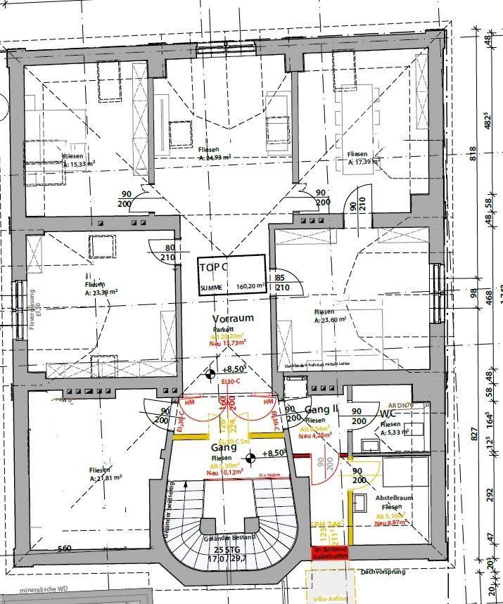 Grundriss der Dachgeschossetage mit Dachschrägen, mehreren Zimmern und Abstellraum.