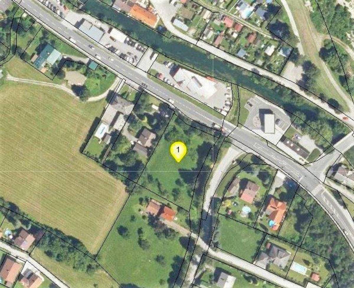 [06438] Großes Grundstück in zentraler und sonniger Lage - Ansicht 2