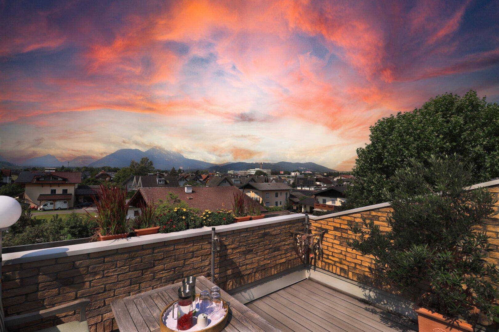 DACHTERRASSE SONNENUNTERGANG