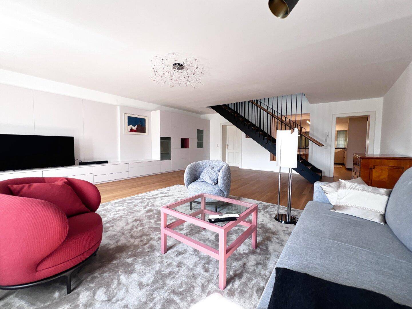 Wohnzimmer (1. Ebene)