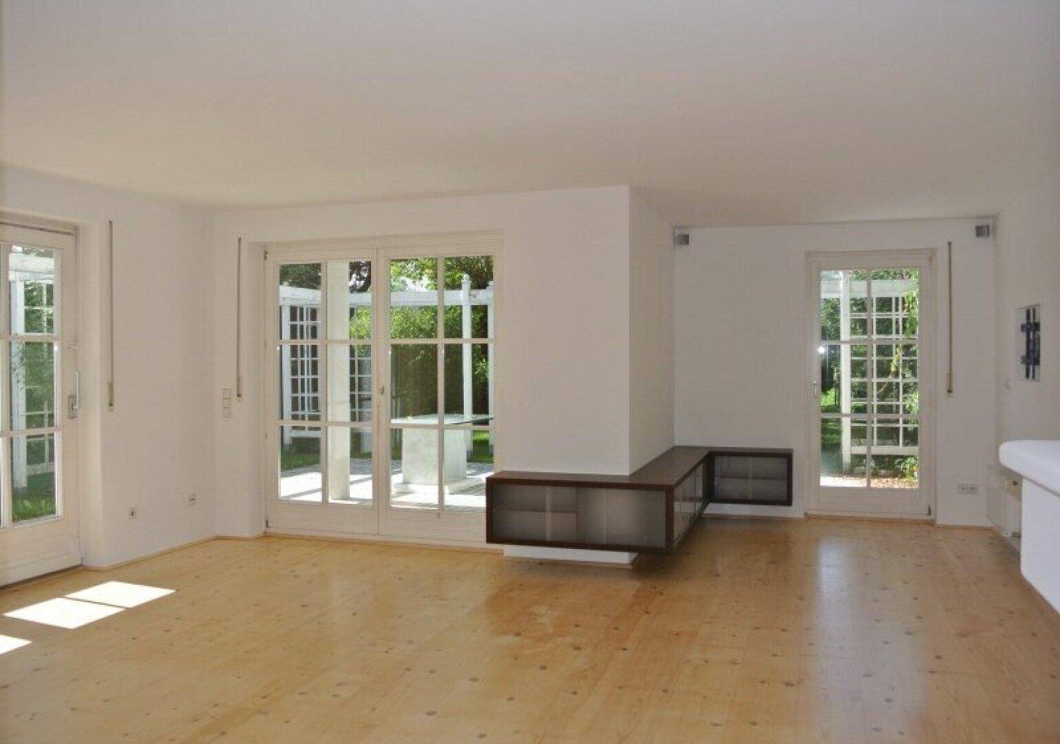 3-Zimmer-Gartenwohnung in erster Kaireihe - Ansicht 2