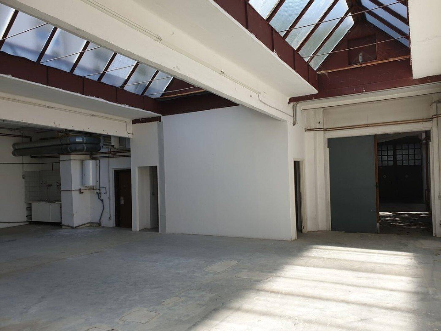 Atelier, Lager / Werkstatt, LKW Zufahrt möglich - Ansicht 3