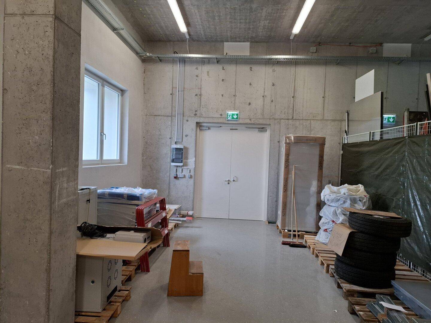 Lagerhalle im Obergeschoss, Lastenlift, palettentauglich für Hubwagen - Widok 4