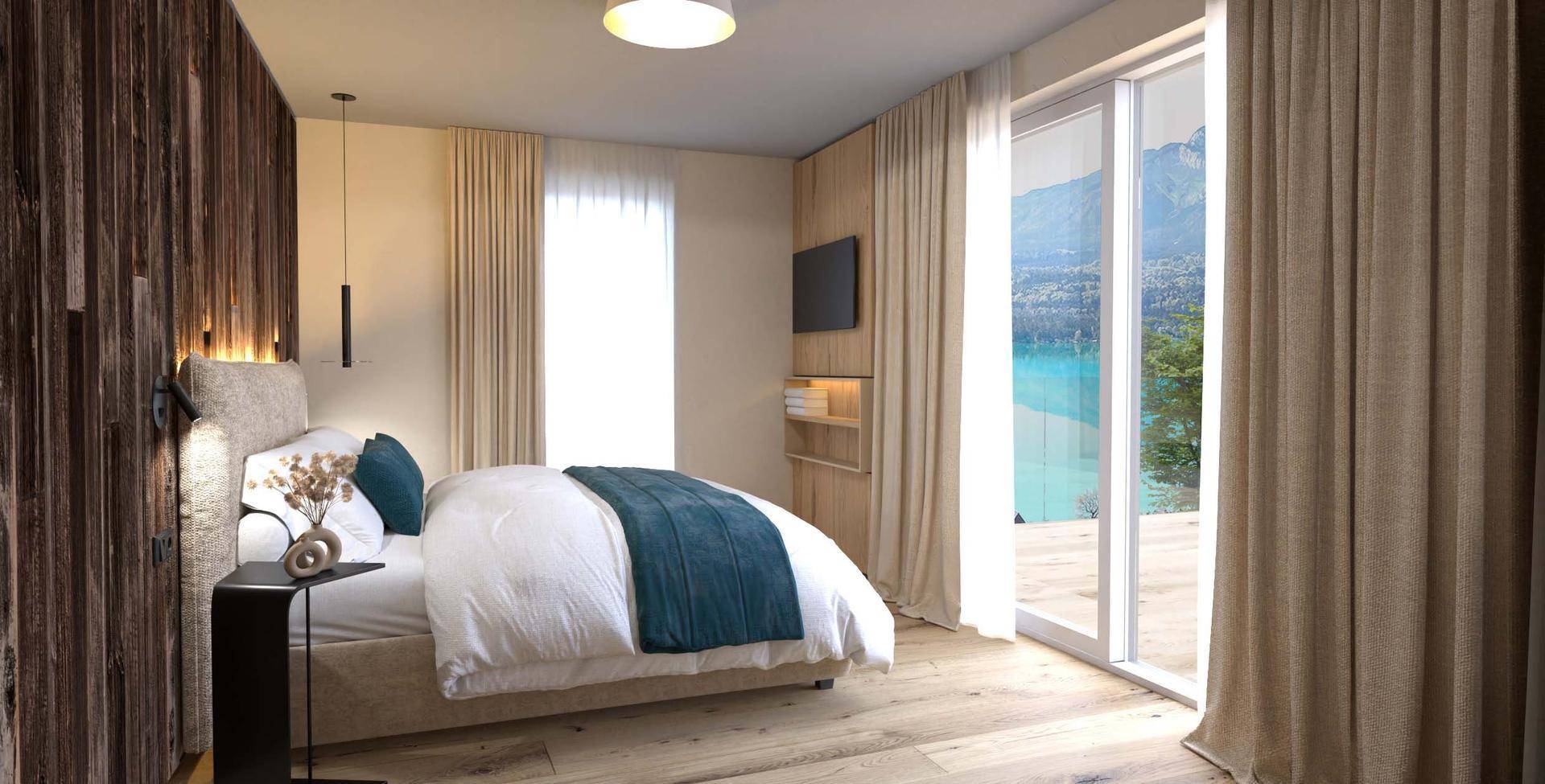 Gemütliches Schlafzimmer mit Holzwand, großem Bett und Zugang zu einem Balkon mit Seeblick.