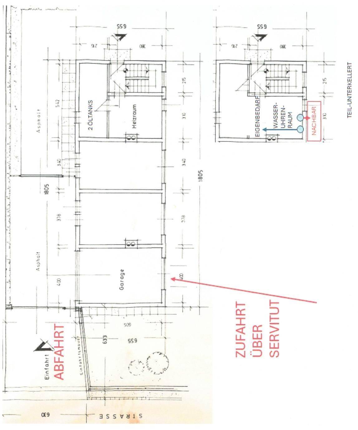 Grundriss des Untergeschosses mit Garage, Heizraum und Öltanks, inklusive Zufahrtsinformationen.