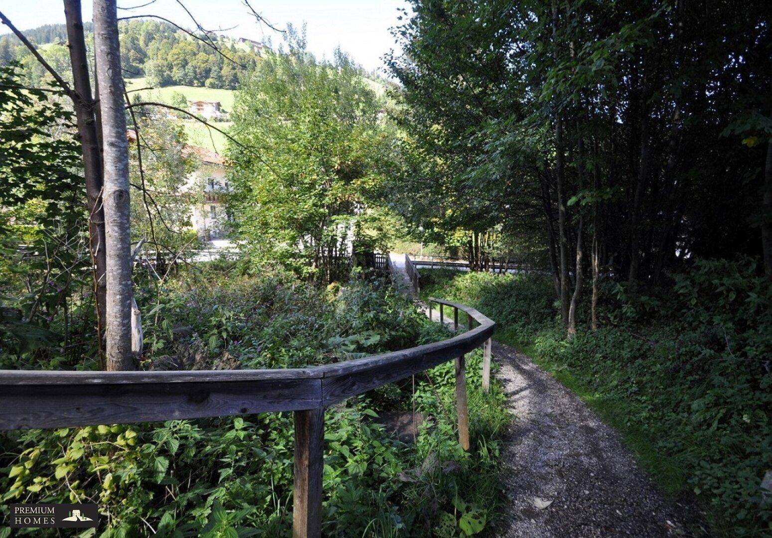 Wildschönau/NIEDERAU - 567 m² Grundstück - kurzer Wanderweg zum Lebensmittelgeschäft und zur Wildschönauer Straße