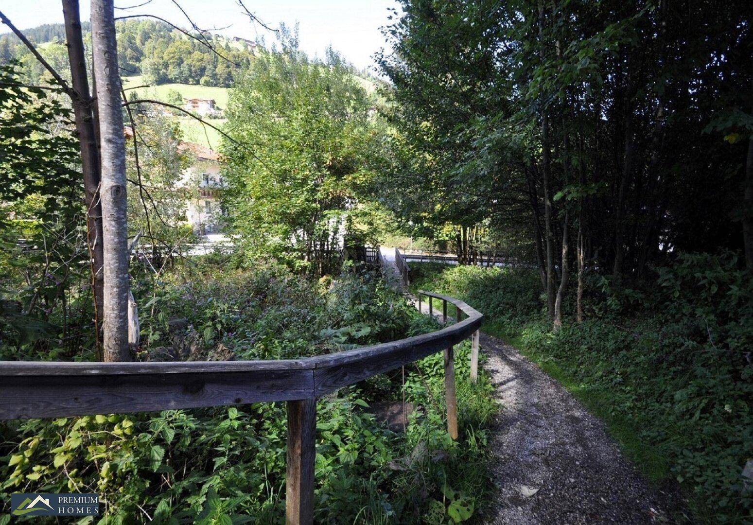 Wildschönau/NIEDERAU - 567 m² Grundstück - kurzer Wanderweg zum Lebensmittelgeschäft und zur Wildschönauer Straße