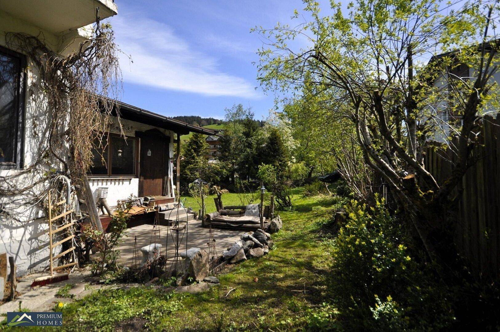 NIEDERAU - Einfamilienhaus - Sanierungsobjekt - in sonniger Lage - sichtgeschützte Terrasse