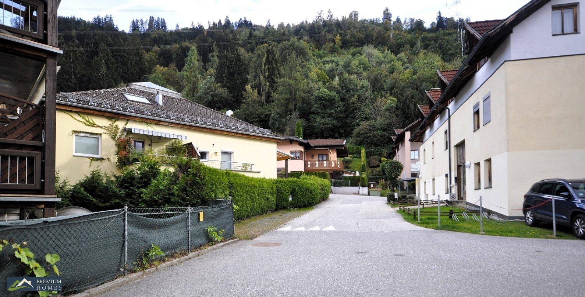 WATTENS - Attraktive 74m² Wohnung - Besucherparkplatz mit Umgebungsblick