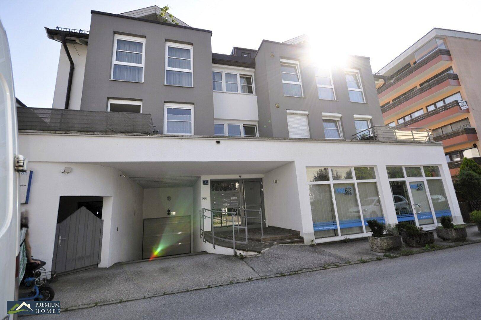 KUFSTEIN - Moderne Maisonette-Wohnung - Eingangsbereich