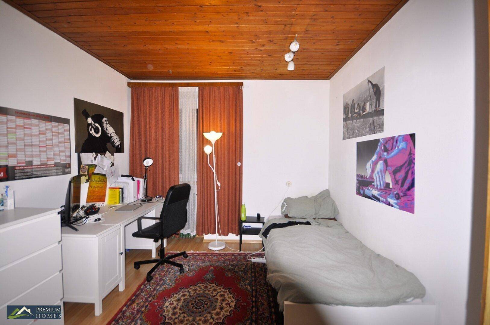 INNSBRUCK: 4-Zimmer-Wohnung mit Balkon - 2 Zimmer