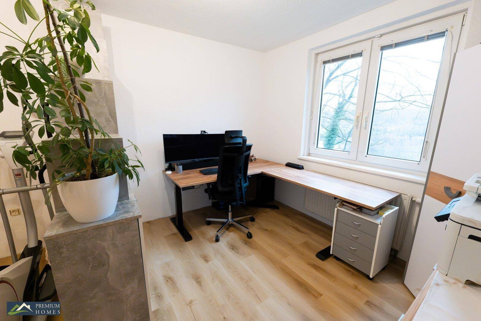 KIRCHBICHL - Eigentumswohnung - Zimmer/Büro