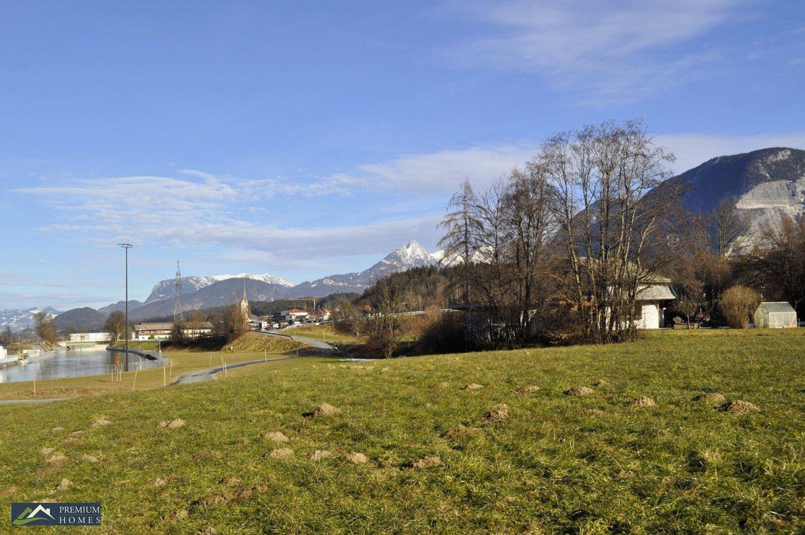 KIRCHBICHL - 726 m² Baugrund - ein Stück Natur - Blick Richtung zahmer und wilder Kaiser - direkter Nähe