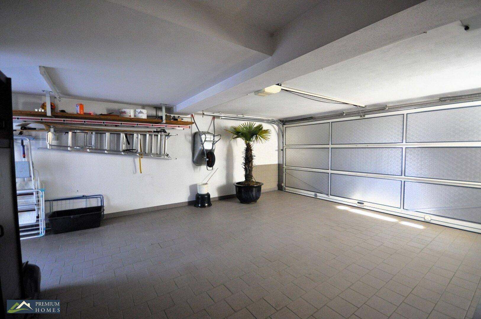 KUNDL - Einfamilienhaus - Garage