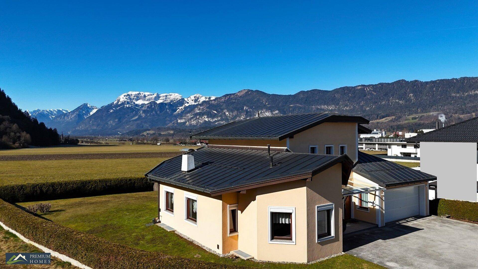KUNDL - Luxuriöses Landhaus für Ihre Familie - 5 Zimmer, Balkon, Terrasse, Wintergarten und sehr viel Grünfläche - Ansicht 6